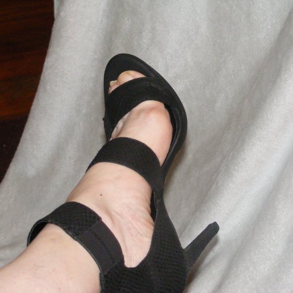 Jessica Simpson Ankle Heels - Picture 8 of 11